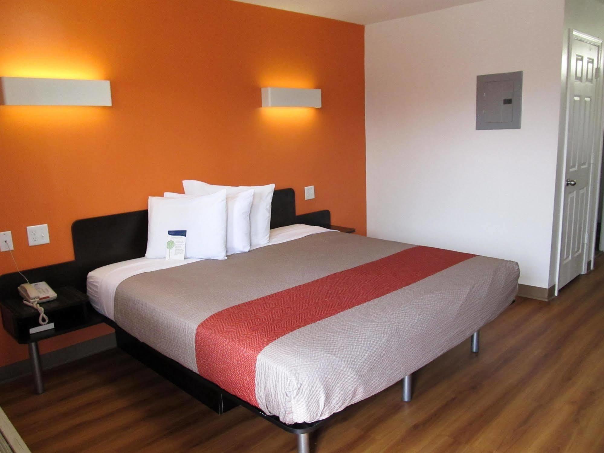 Motel 6-Greenville, Sc Eksteriør billede
